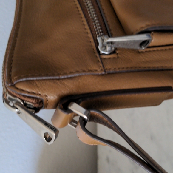 Fossil Brown Leather Crossbody Bag with Silver Hardware - Picture 7 of 7